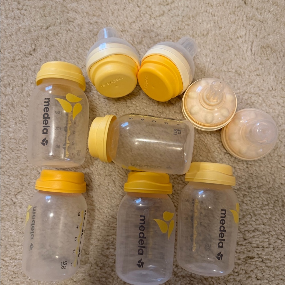 4 Medela Calma Bottle Nipple and Collection Bottles - Picture 5 of 5